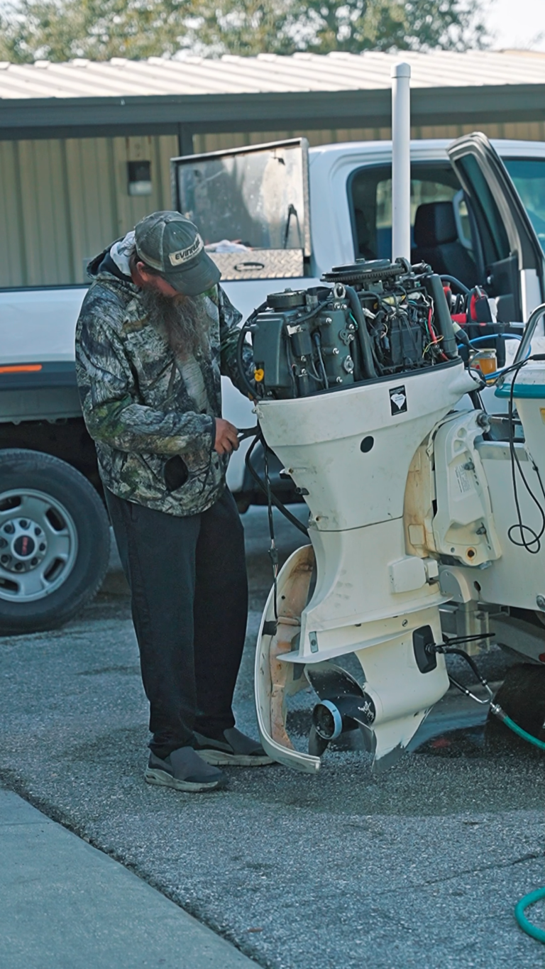 outboard open